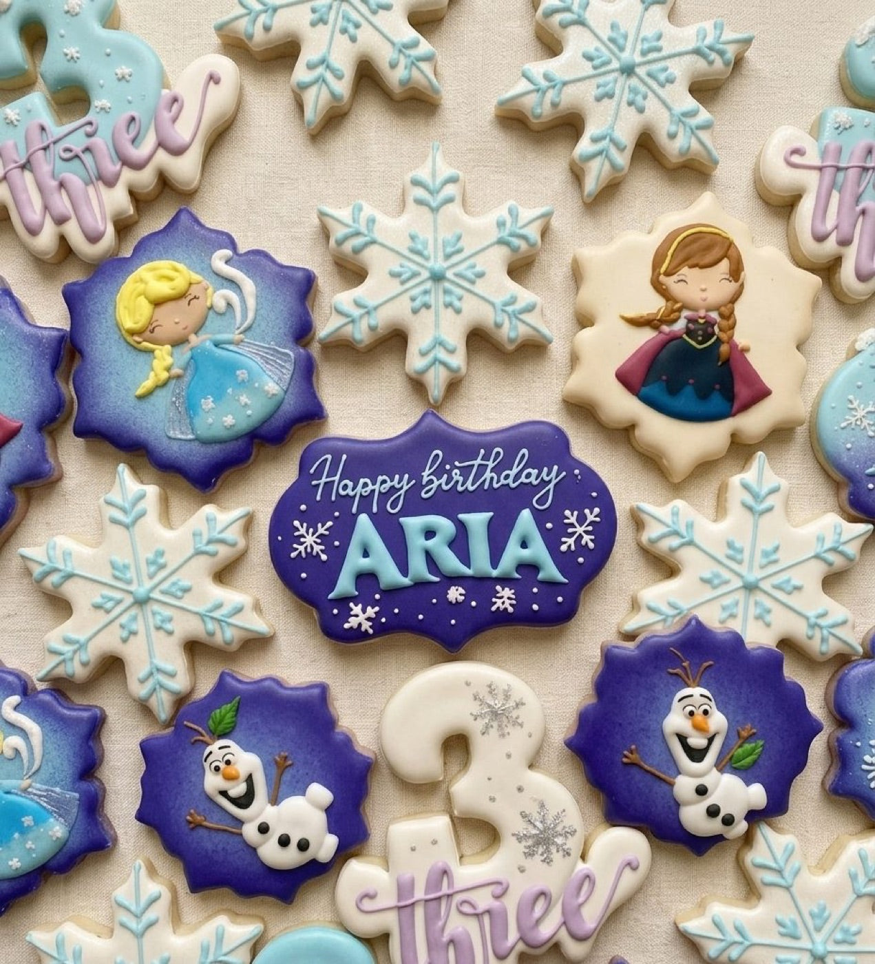 Custom baby shower and kids-party cookies by Keookies